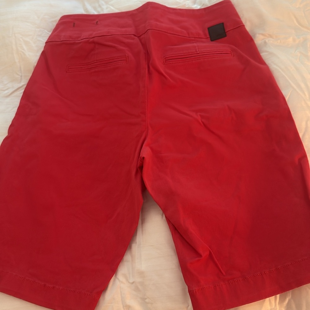 Size 12 Jag Jeans Vibrant Red/orange Classic Fit Bermuda shorts. Longer thigh.